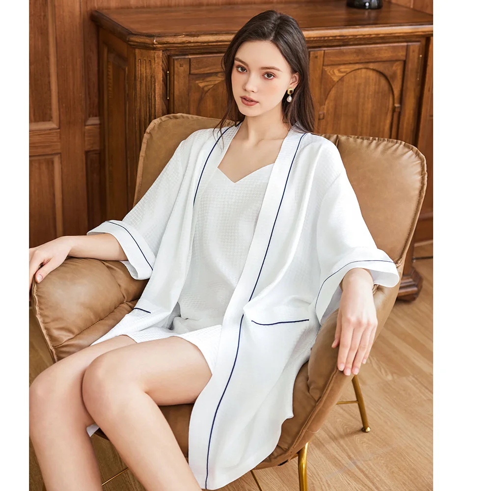 Waffle Jacquard 100% Mulberry  - Robe Silk Women recensione e prezzo