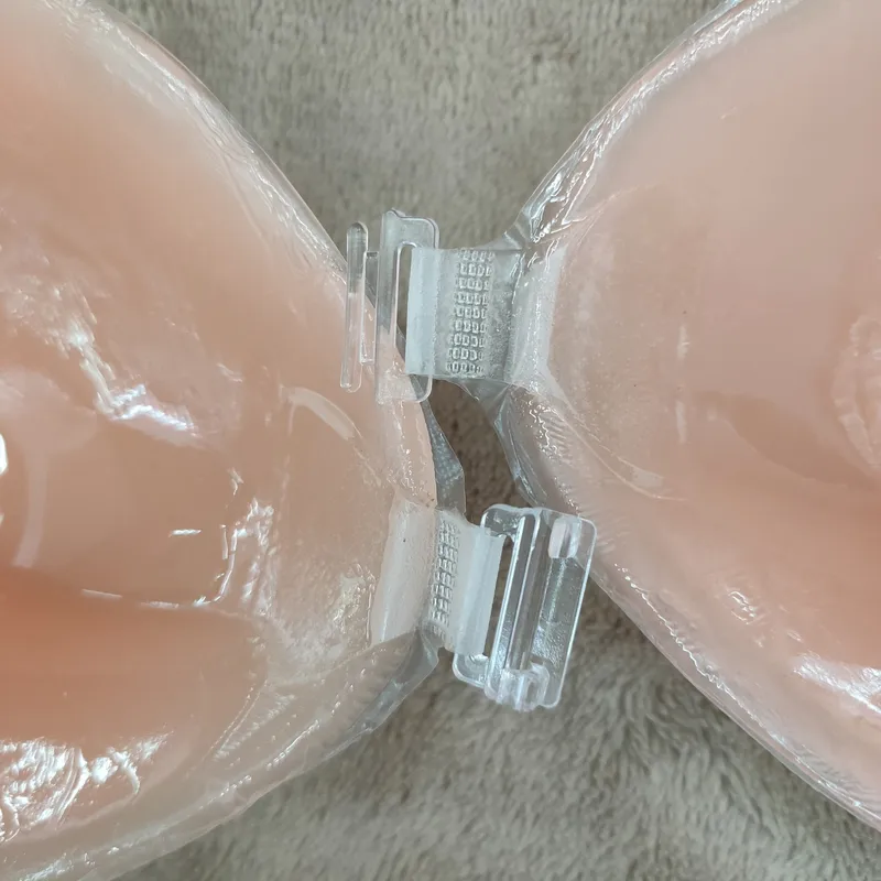 NuBra Silicone Bra for Women - - Silicone Bra Adhesive recensione e prezzo